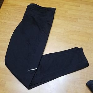 Black workout leggings with pockets